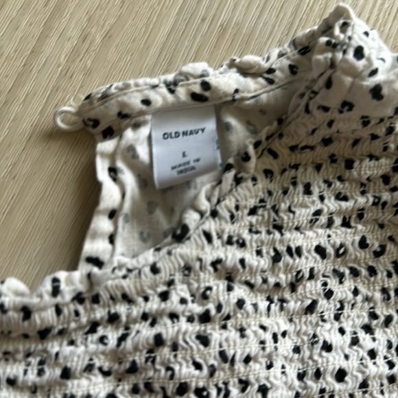 Old Navy Animal Print Ruffle Sleeveless Top large - Picture 2 of 2